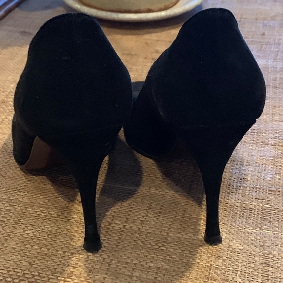 Stuart Weitzman - Picture 5 of 7